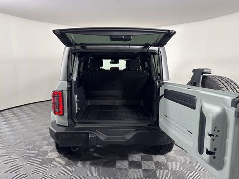 Used 2023 Ford Bronco Outer Banks image 11