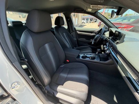 Used 2022 Honda Civic Sport image 10