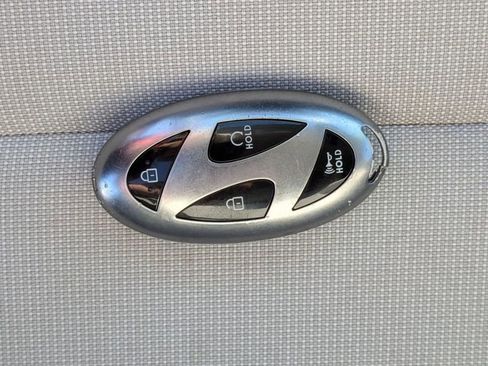 Certified 2024 Hyundai Kona SEL image 33