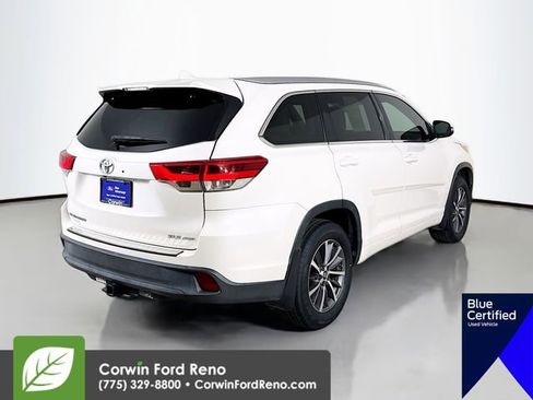 Used 2018 Toyota Highlander XLE w/ Protection Package #3 AWD/4WD image 10