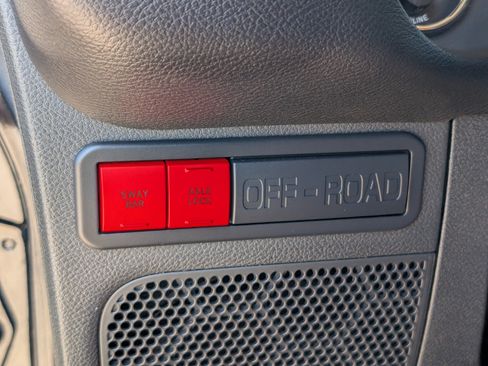 Used 2016 Jeep Wrangler Unlimited Rubicon AWD/4WD image 23