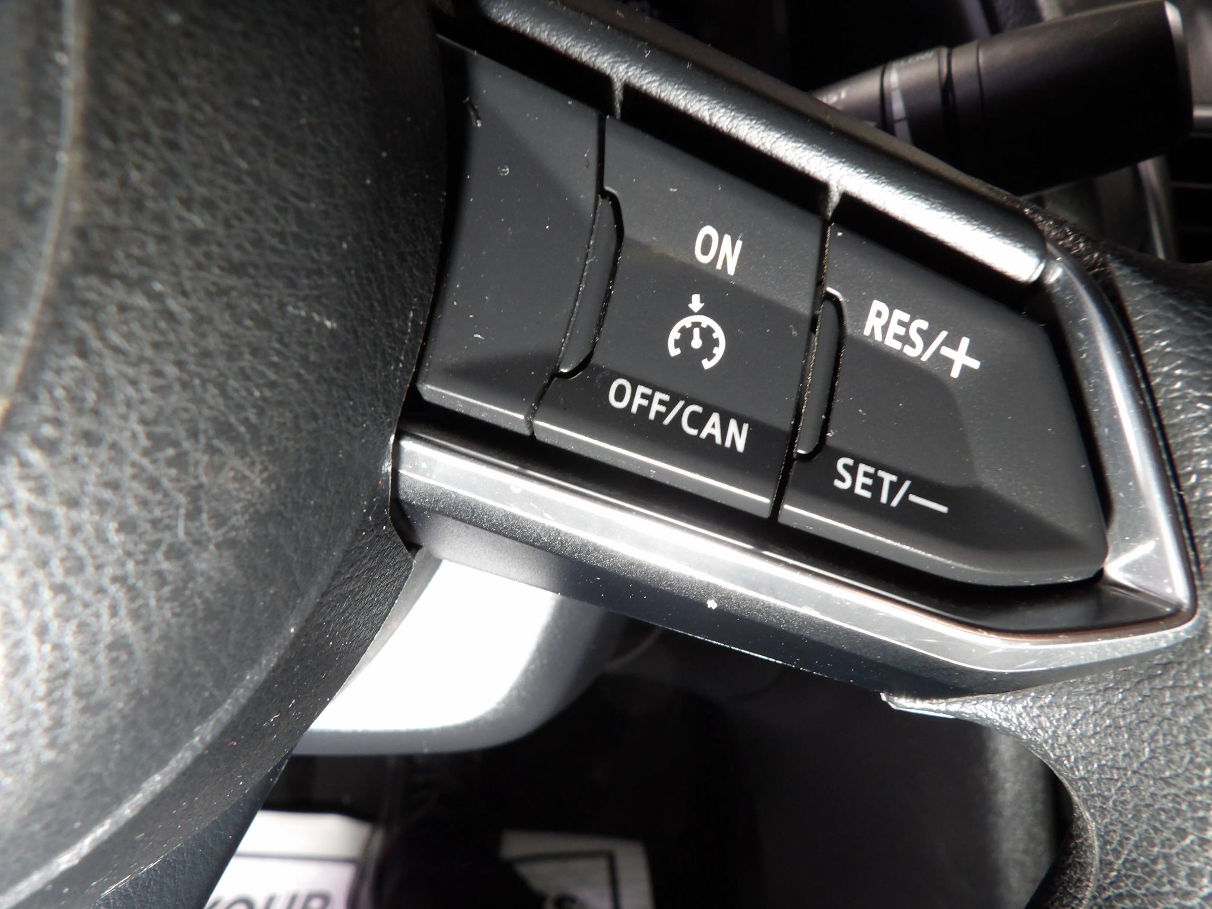 Used 2018 MAZDA MAZDA3 Sport FWD image 18