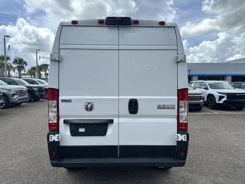 Used 2023 RAM ProMaster 2500 FWD image 15