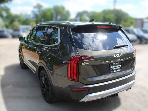 Used 2022 Kia Telluride SX w/ Towing Package FWD image 13