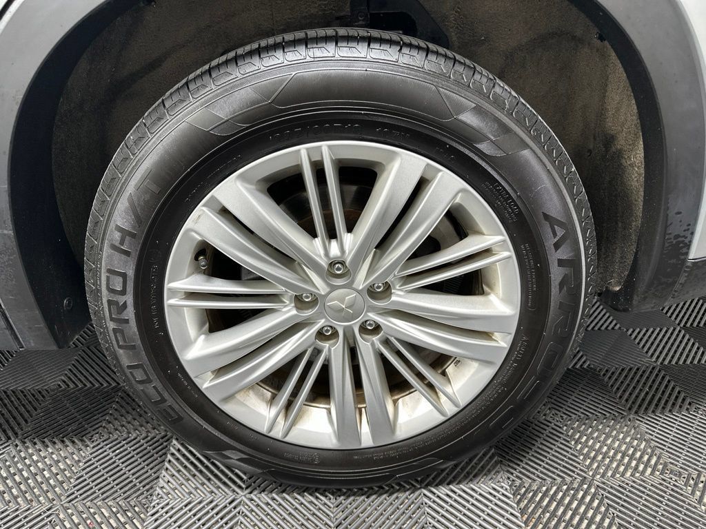 Used 2022 Mitsubishi Outlander ES AWD/4WD image 8