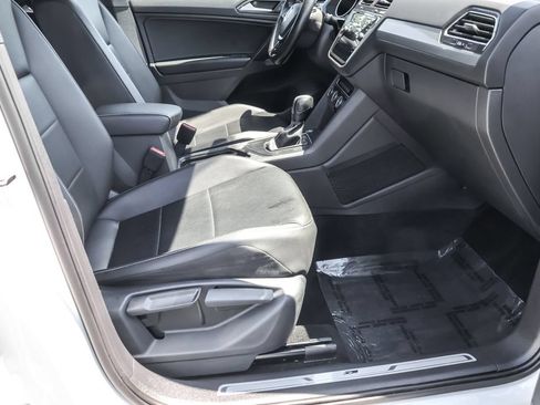 Used 2021 Volkswagen Tiguan SE R-Line FWD image 37