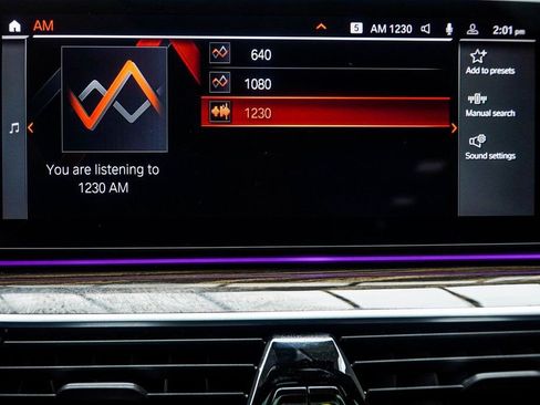 Used 2023 BMW 540i xDrive 540i xDrive w/ Premium Package image 24