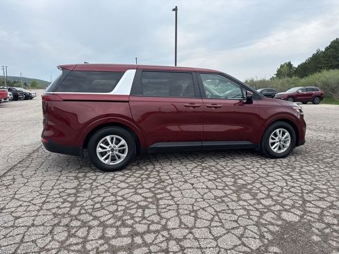 Used 2024 Kia Carnival LX FWD image 20