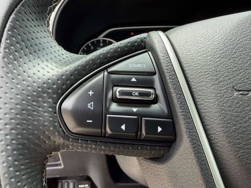 Used 2022 Nissan Maxima SV w/ Floor Mat Group FWD image 9