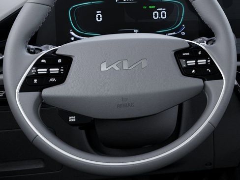 New 2026 Kia Niro SX Touring FWD image 22