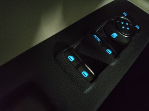 Used 2018 Ford EcoSport SE w/ SE Convenience Package image 27