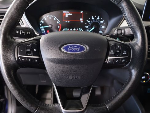 Used 2021 Ford Escape SE w/ Convenience Package image 3