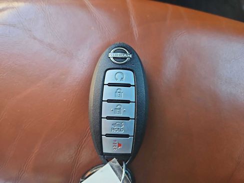 Used 2019 Nissan Maxima Platinum w/ Reserve Package image 38