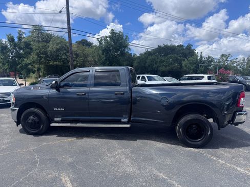 Used 2019 RAM 3500 Tradesman image 8