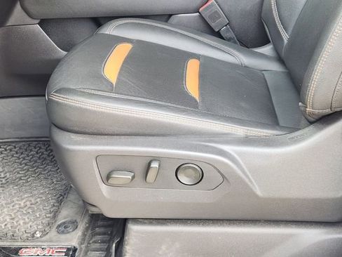 Used 2024 GMC Sierra 1500 AT4 w/ AT4 Preferred Package image 23