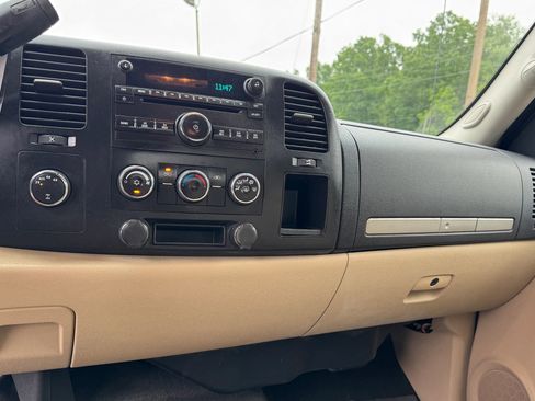 Used 2007 Chevrolet Silverado 1500 LT w/ Towing Package image 18