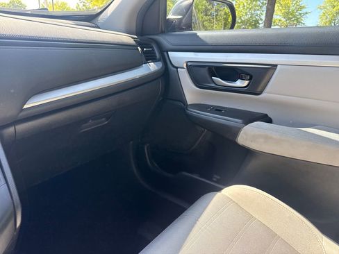 Used 2019 Honda CR-V LX image 17