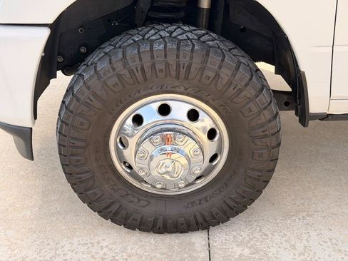 Used 2023 RAM 3500 Laramie AWD/4WD image 17