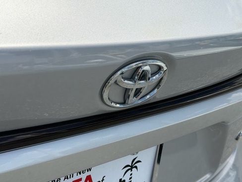 Certified 2022 Toyota Corolla LE FWD image 15