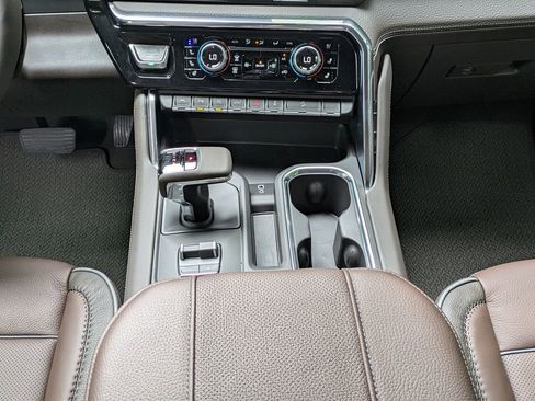 New 2026 GMC Sierra 1500 Denali AWD/4WD image 19
