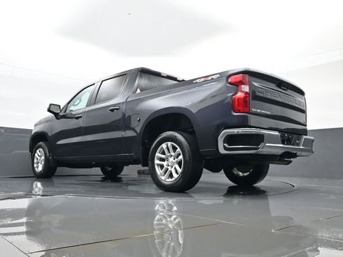 Used 2024 Chevrolet Silverado 1500 LT AWD/4WD image 23