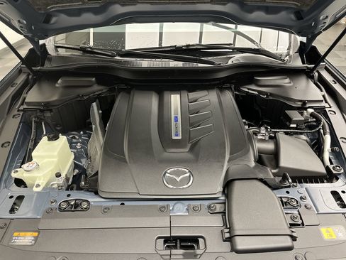 Certified 2025 MAZDA CX-70 Plug-In Hybrid w/ Premium Plus image 30
