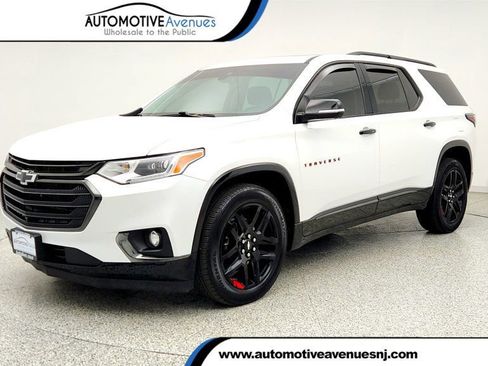 Used 2021 Chevrolet Traverse Premier w/ Redline Edition AWD/4WD image 1