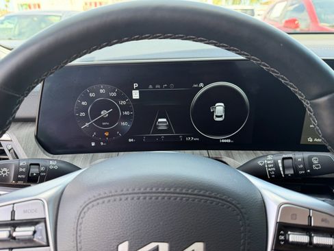 Used 2025 Kia Telluride SX Prestige image 37