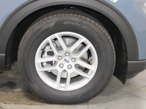 New 2026 Ford Explorer Active w/ Active Comfort Package RWD image 12