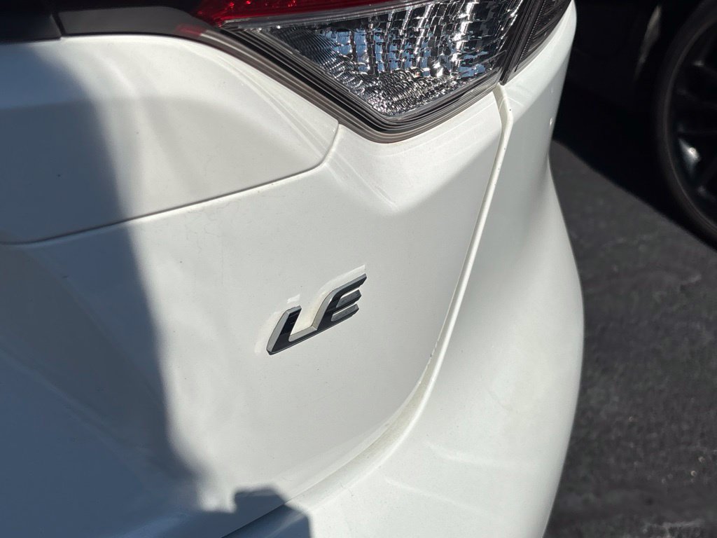 Used 2021 Toyota Corolla LE FWD image 7