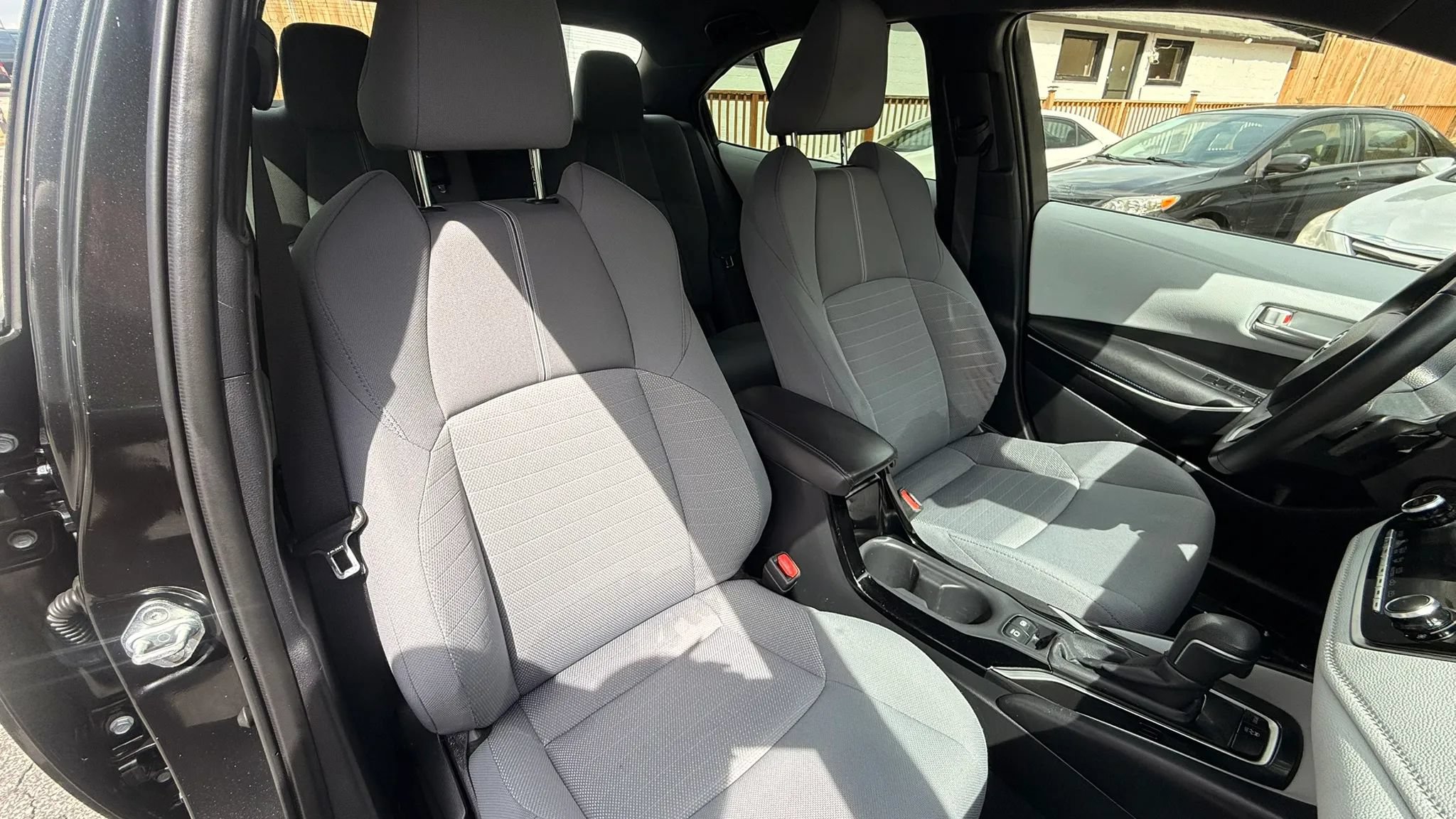 Used 2021 Toyota Corolla SE FWD image 10