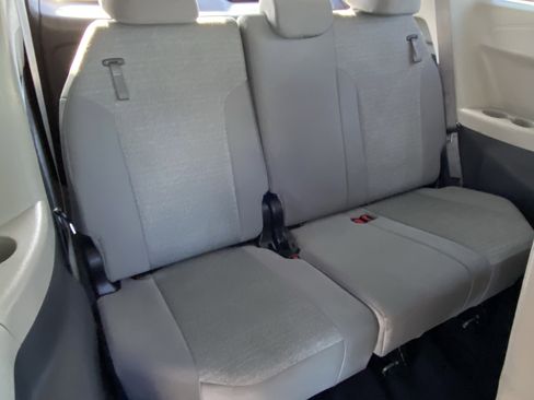 Certified 2024 Toyota Sienna LE image 13