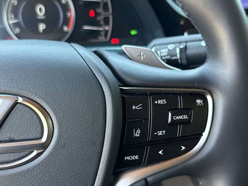 Used 2025 Lexus ES 350 w/ Premium Package FWD image 27