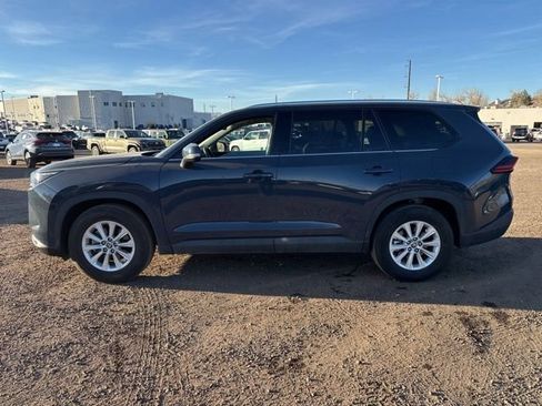 Used 2025 Toyota Grand Highlander AWD image 2