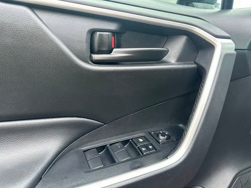 Used 2024 Toyota RAV4 LE image 22
