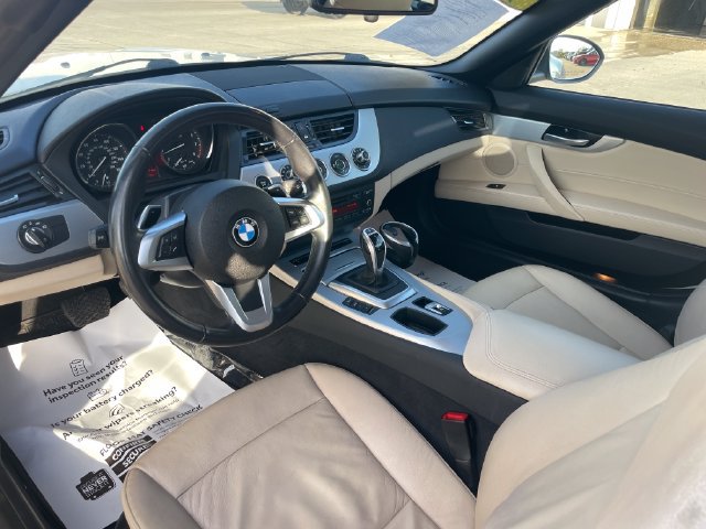 Used 2014 BMW Z4 sDrive28i RWD image 22