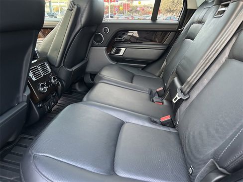 Used 2022 Land Rover Range Rover P525 Westminster Edition image 18