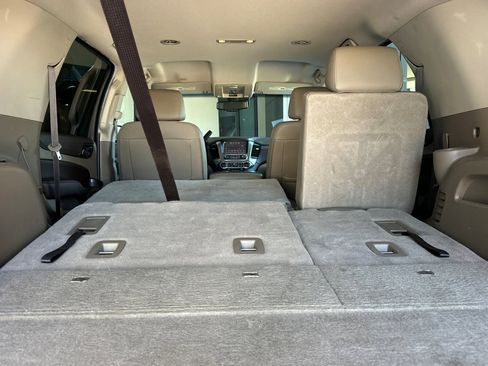 Used 2019 Chevrolet Tahoe LT image 32