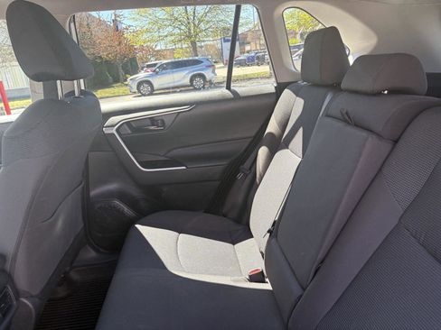 Used 2023 Toyota RAV4 LE AWD/4WD image 22