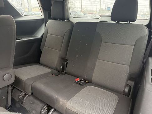 Used 2023 Chevrolet Traverse LT image 26