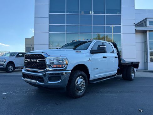 Used 2024 RAM 3500 SLT w/ Quick Order Package 2YG SLT image 1