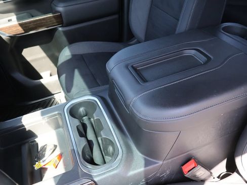 Used 2020 GMC Sierra 1500 Elevation w/ Elevation Value Package AWD/4WD image 24