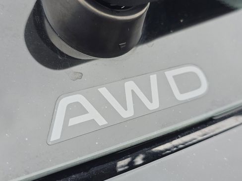 Certified 2024 Honda HR-V LX image 12