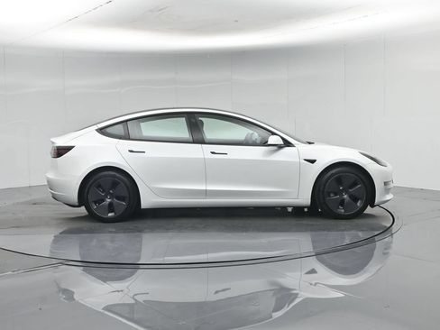 Used 2022 Tesla Model 3 Long Range AWD/4WD image 22