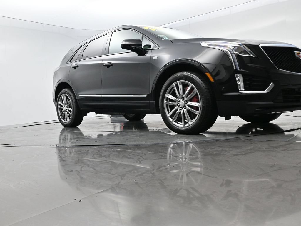 Used 2026 Cadillac XT5 Sportv w/ LPO, Floor Liner Package AWD/4WD image 48