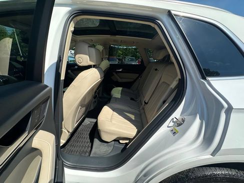 Used 2020 Audi Q5 2.0T Premium Plus w/ Premium Plus Package AWD/4WD image 33