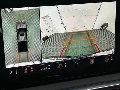 Used 2025 GMC Sierra 2500 Denali Ultimate image 6