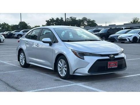 Certified 2024 Toyota Corolla LE w/ LE Convenience Package FWD image 3