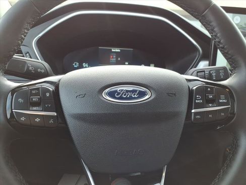 Used 2023 Ford Escape Platinum image 21