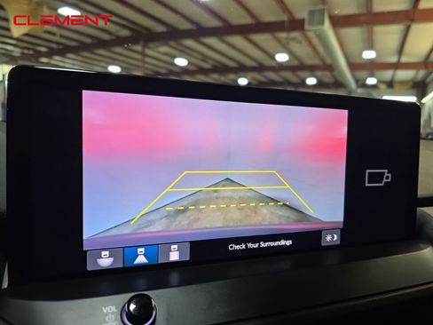 Used 2023 Honda Accord Sport image 17